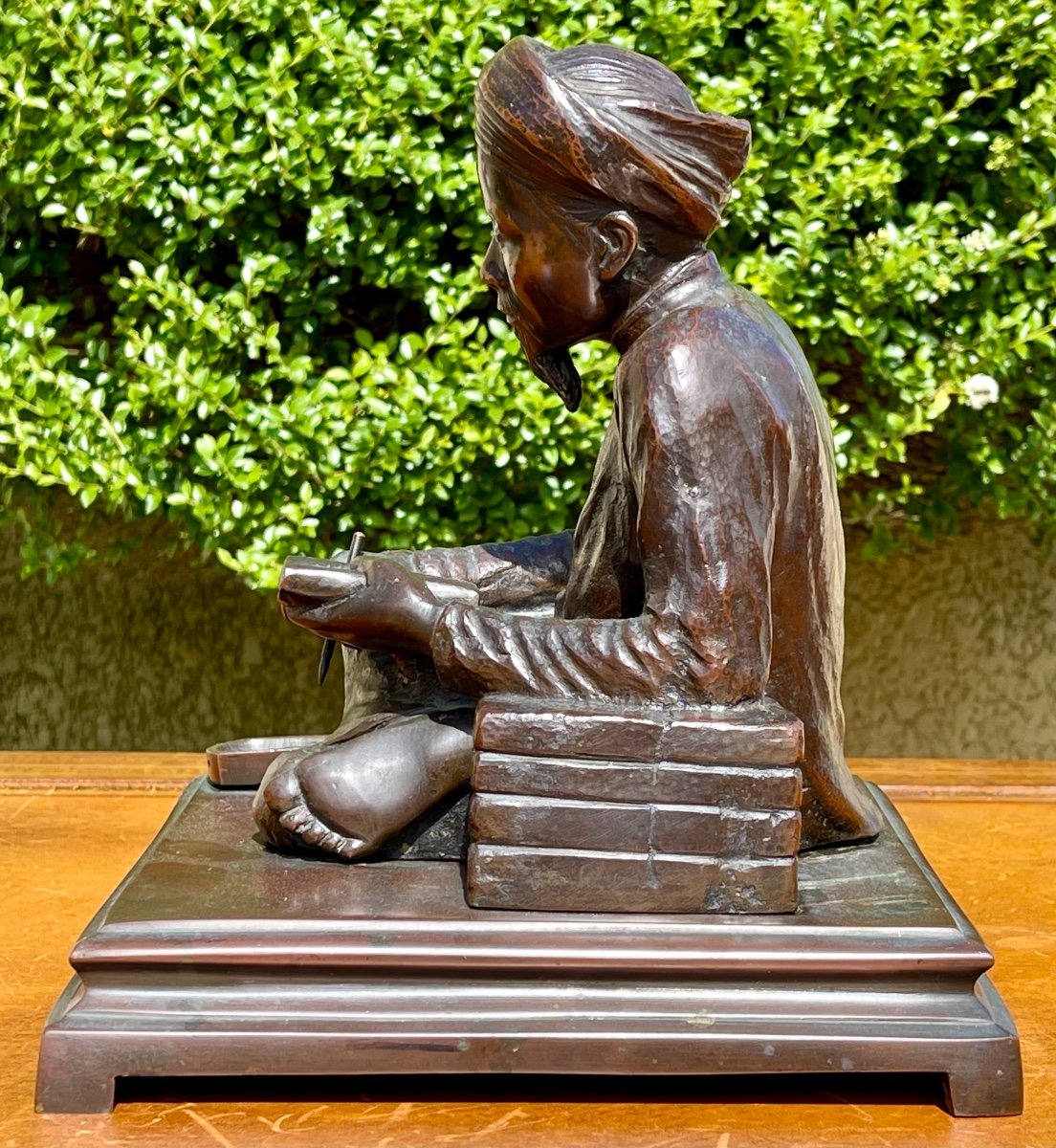 Époque MEIJI - Bronze « Lettré à L’écriture »-photo-7