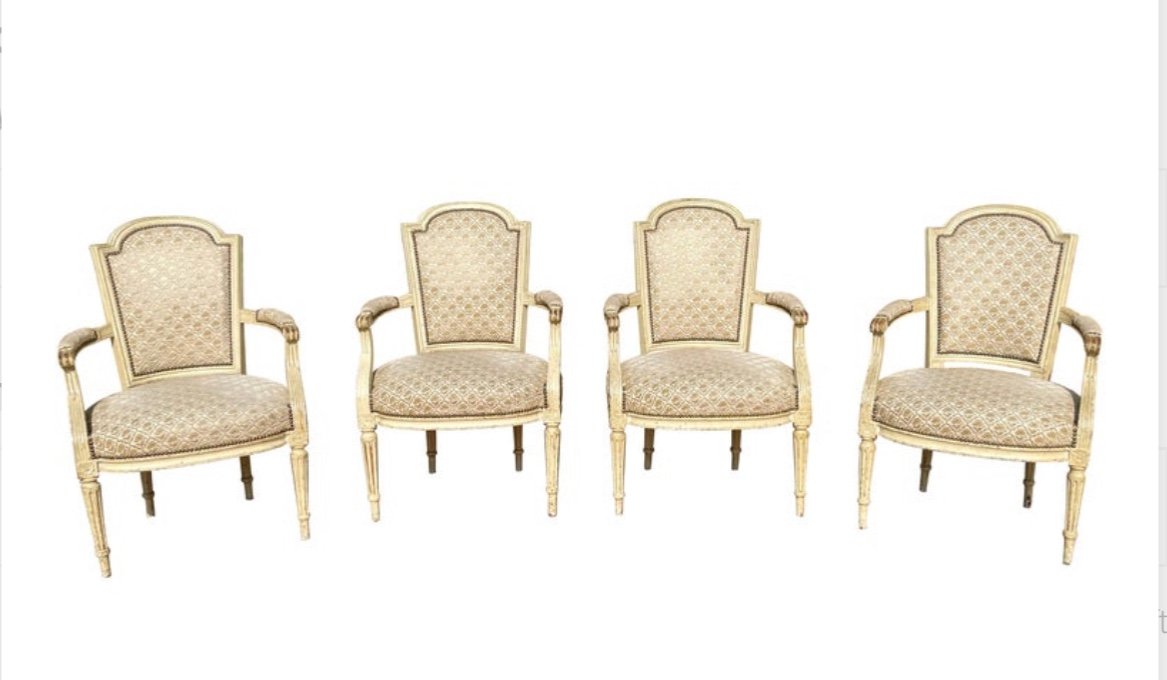 XVIIIth - Suite Of 4 Louis XVI Lacquered Cabriolet Armchairs