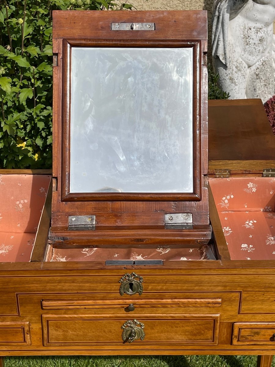 18th Century - Louis XVI Period Marquetry Dressing Table - Directory-photo-2