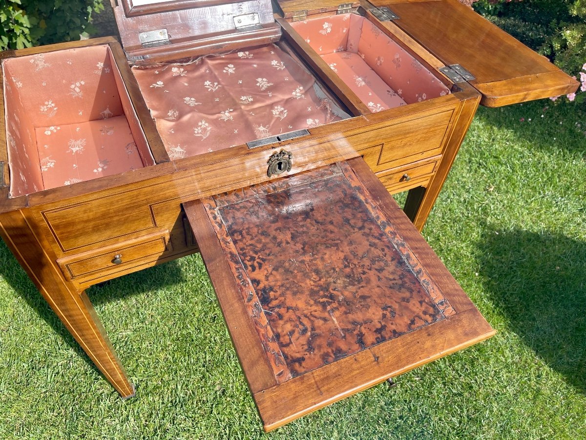 18th Century - Louis XVI Period Marquetry Dressing Table - Directory-photo-3