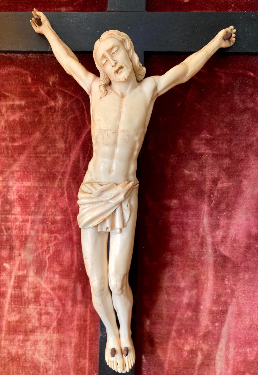 18th Century Crucifix / Christ In Ivory-photo-1