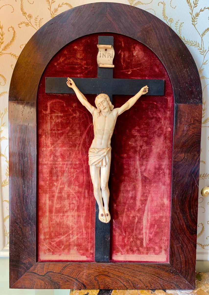 18th Century Crucifix / Christ In Ivory