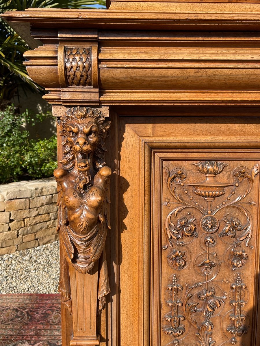 Renaissance Style Carved Walnut Sideboard-photo-3