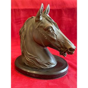 Bronze Horse Bust, Storage Pockets