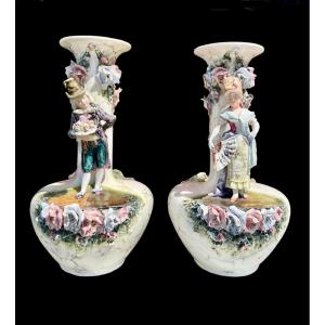 Paire de Vases en Barbotine 