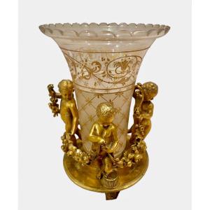 Maison TAHAN - Vase Cornet en Cristal & Putti