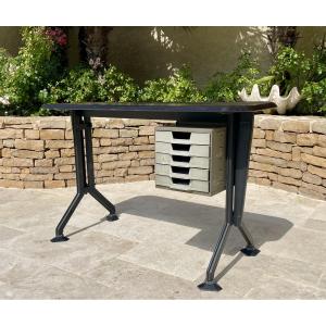 Bureau Olivetti modèle Arco 