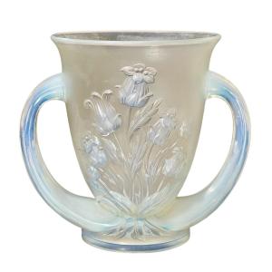 Verlys France - Opalescent Glass Vase 