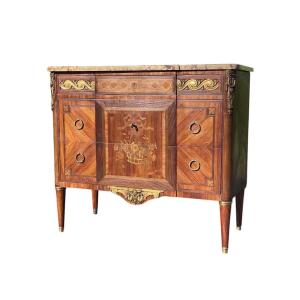 Commode de style Louis XVI 