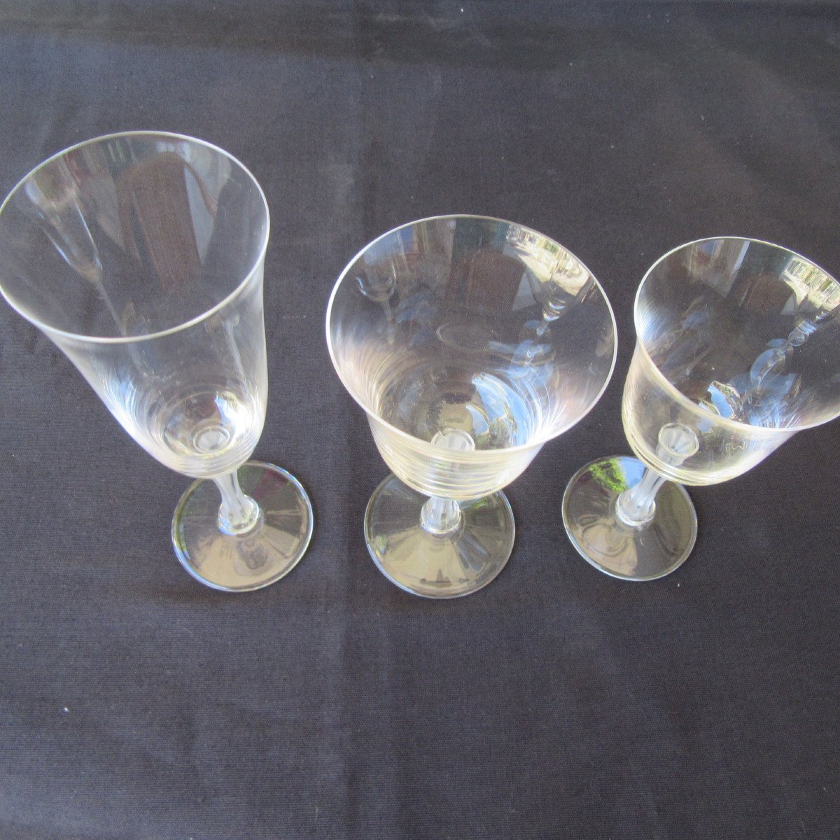 Lalique Service Of 30 Glasses Model Barsac - Flutes, Burgundy Glasses, Bordeaux Glasses-photo-4