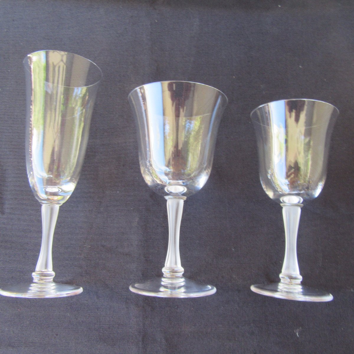 Lalique Service Of 30 Glasses Model Barsac - Flutes, Burgundy Glasses, Bordeaux Glasses