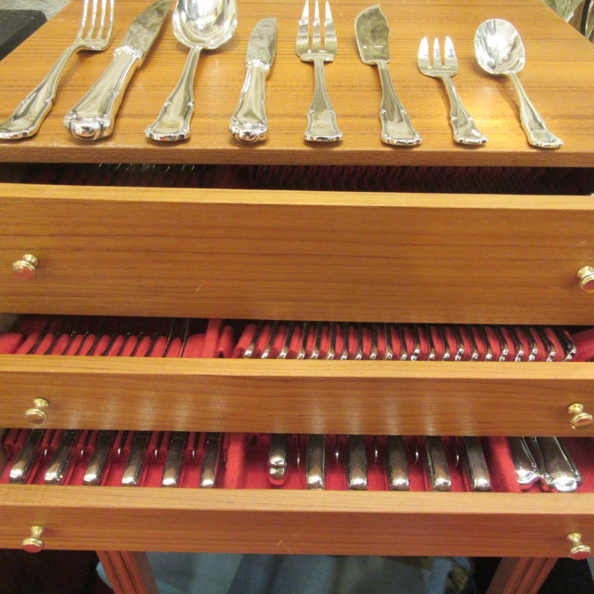 Ménagère Ercuis Métal Argenté Modèle Valencay 105 Pièces dans coffret bois-photo-4