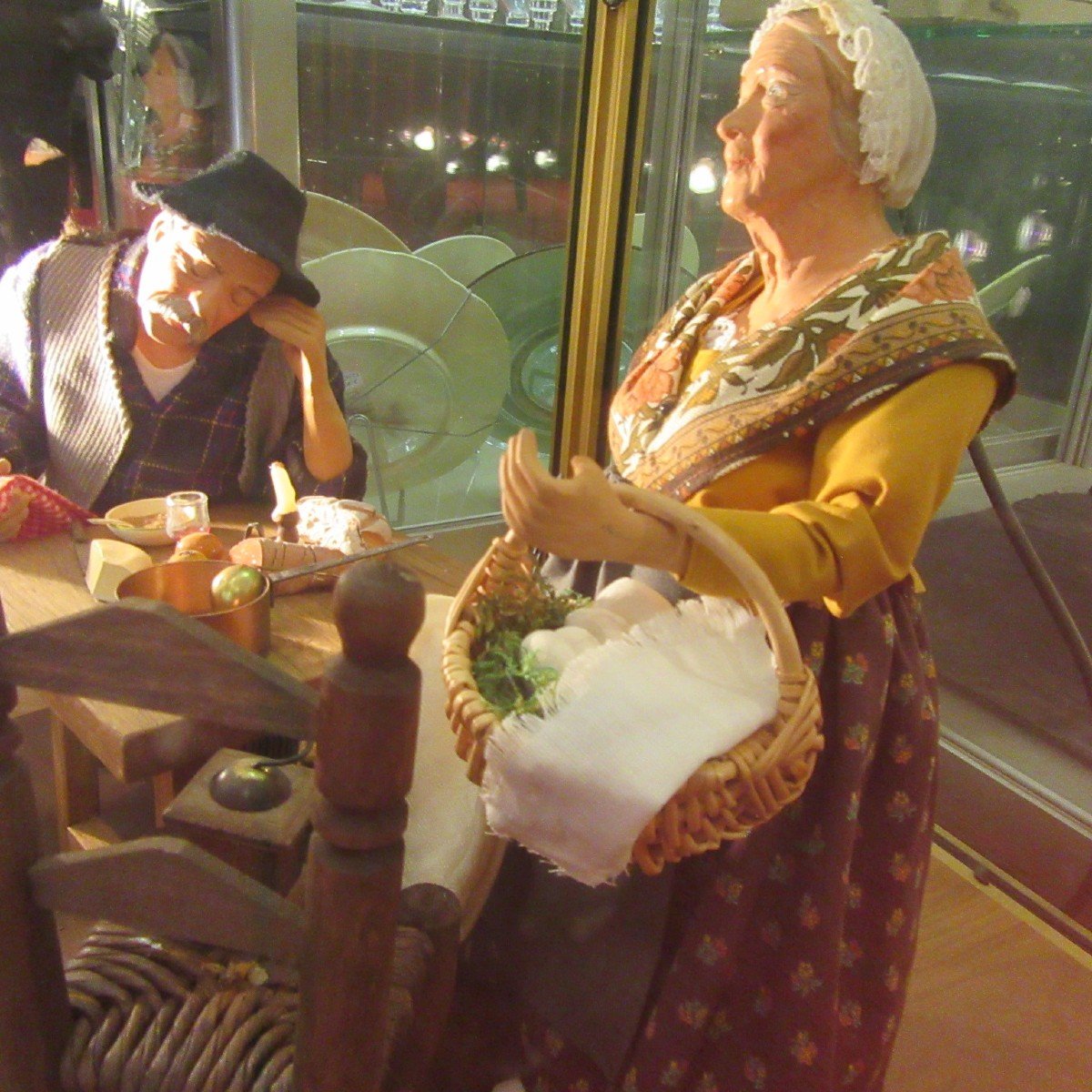 Couple Of Santons Of Provence Dressed And Staged-photo-6
