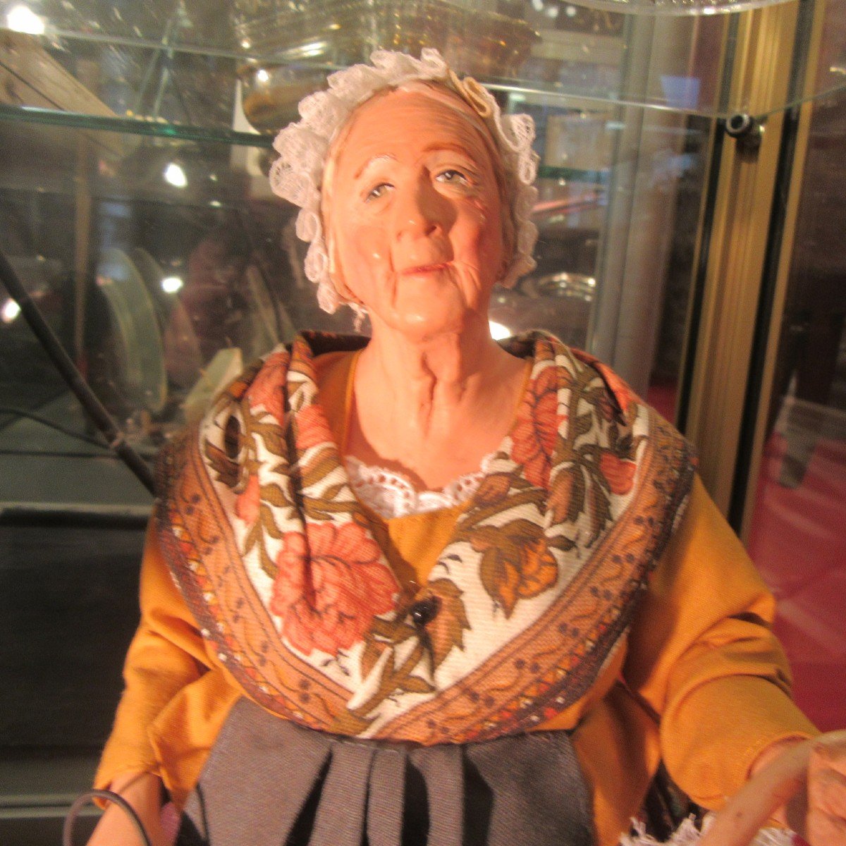 Couple Of Santons Of Provence Dressed And Staged-photo-7