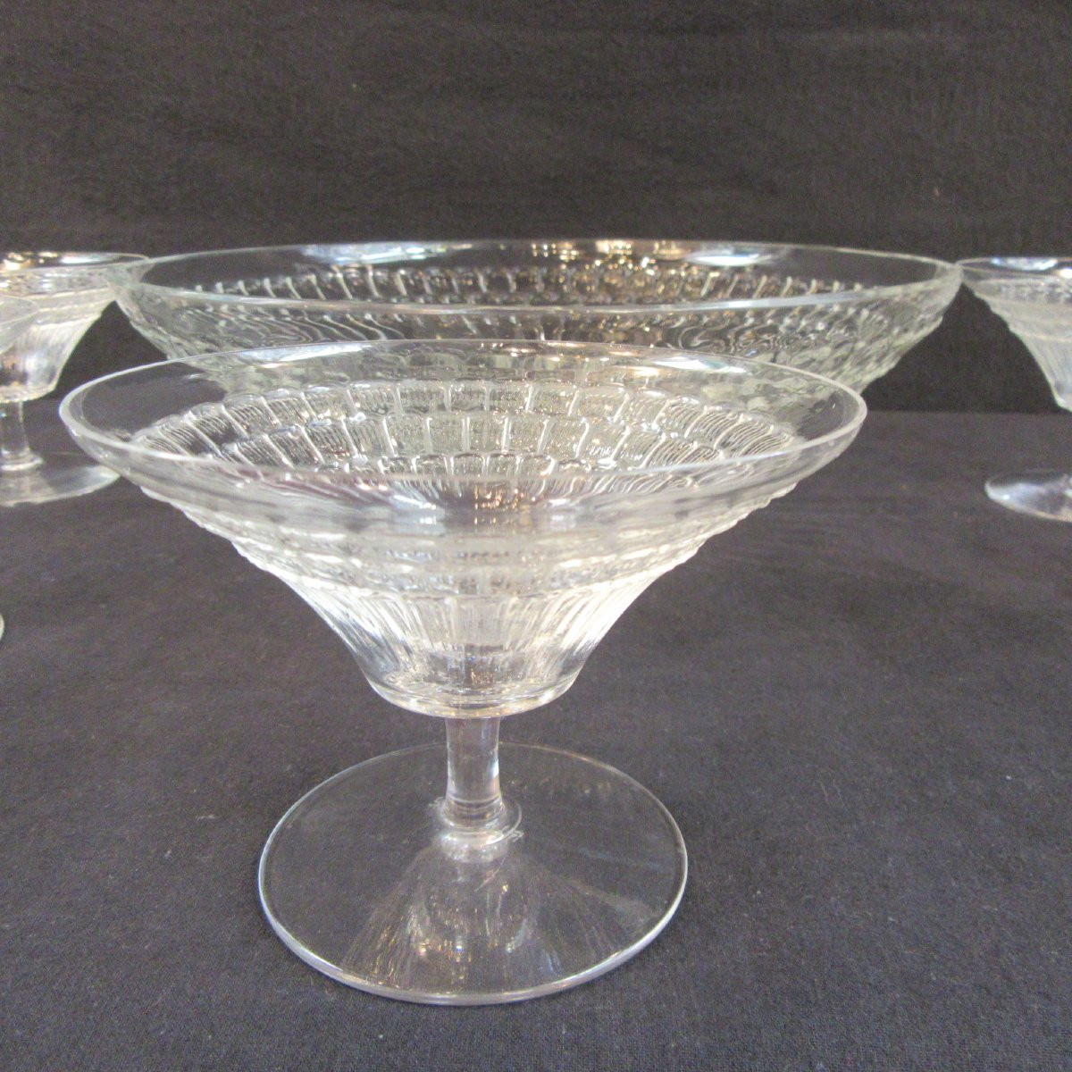 R. Lalique Crystal Ice Cream Or Fruit Salad Service-photo-3