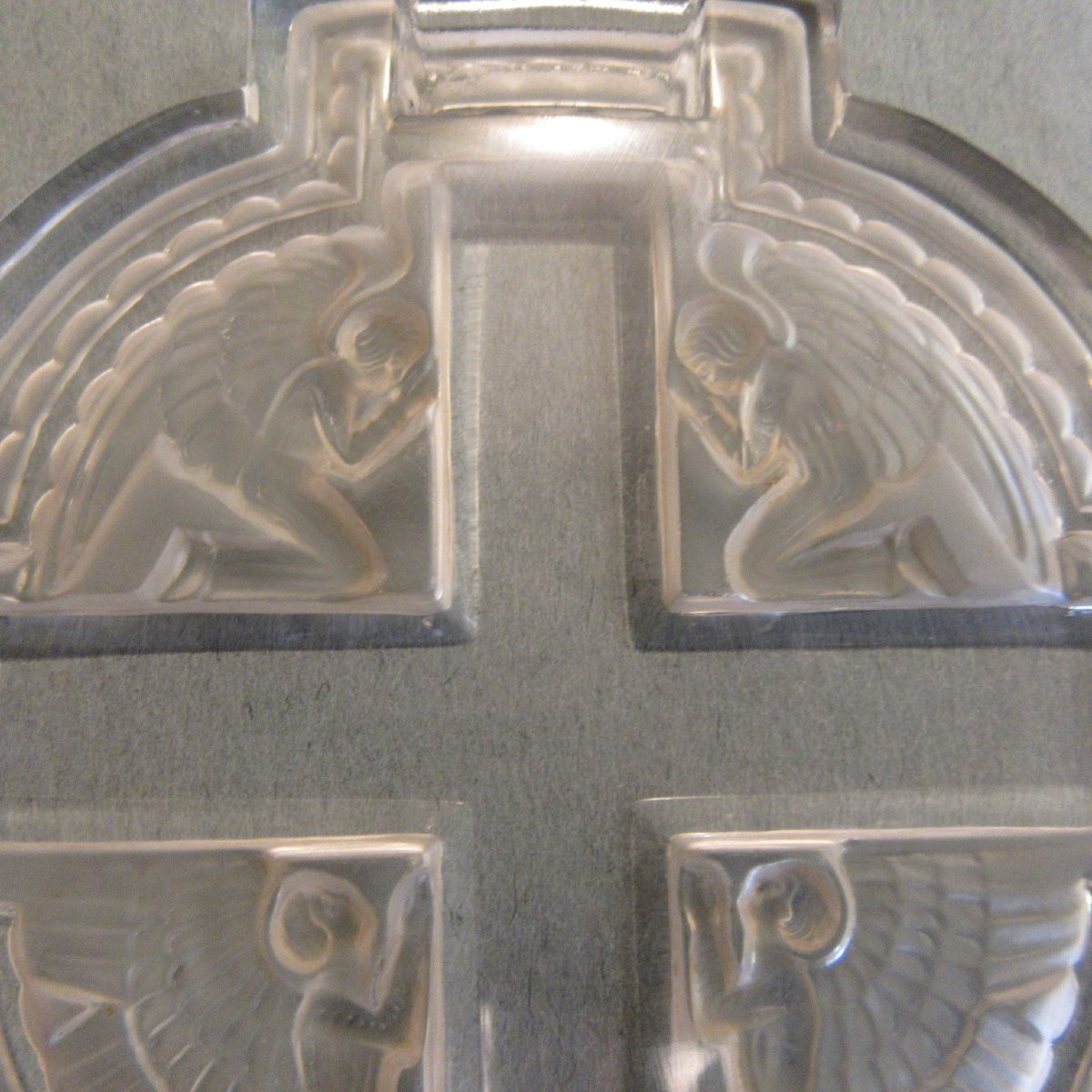 Lalique René Croix de berceau "Aux Anges"-photo-3