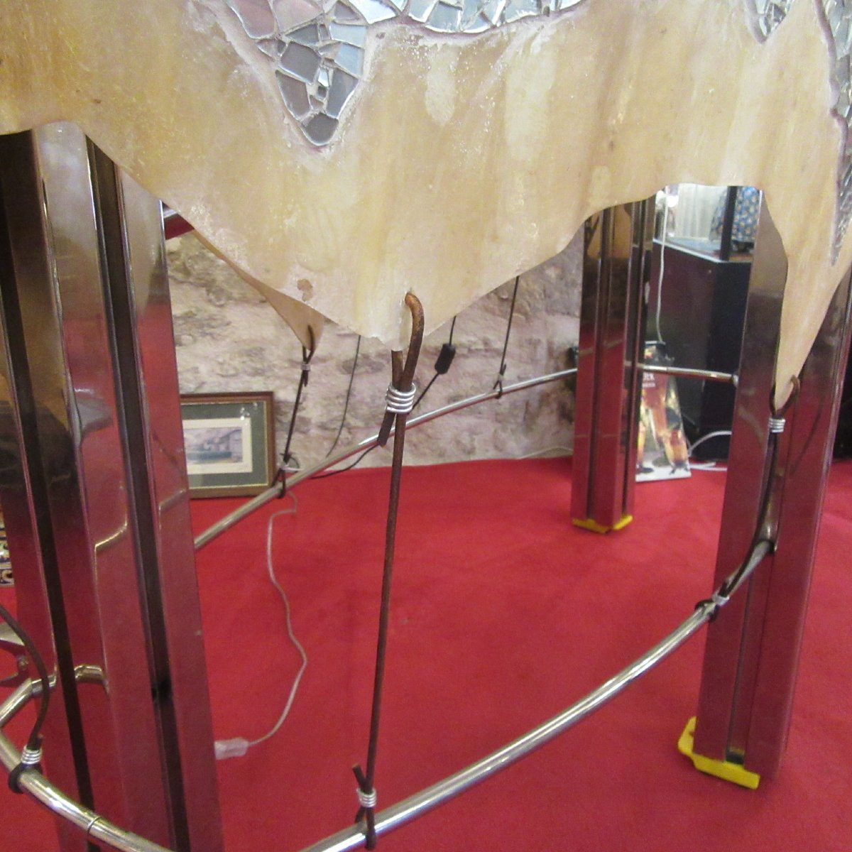 BAR ou Table haute.  Dessus en fibre de verre recouvert d'une céramique en verre miroir-photo-2