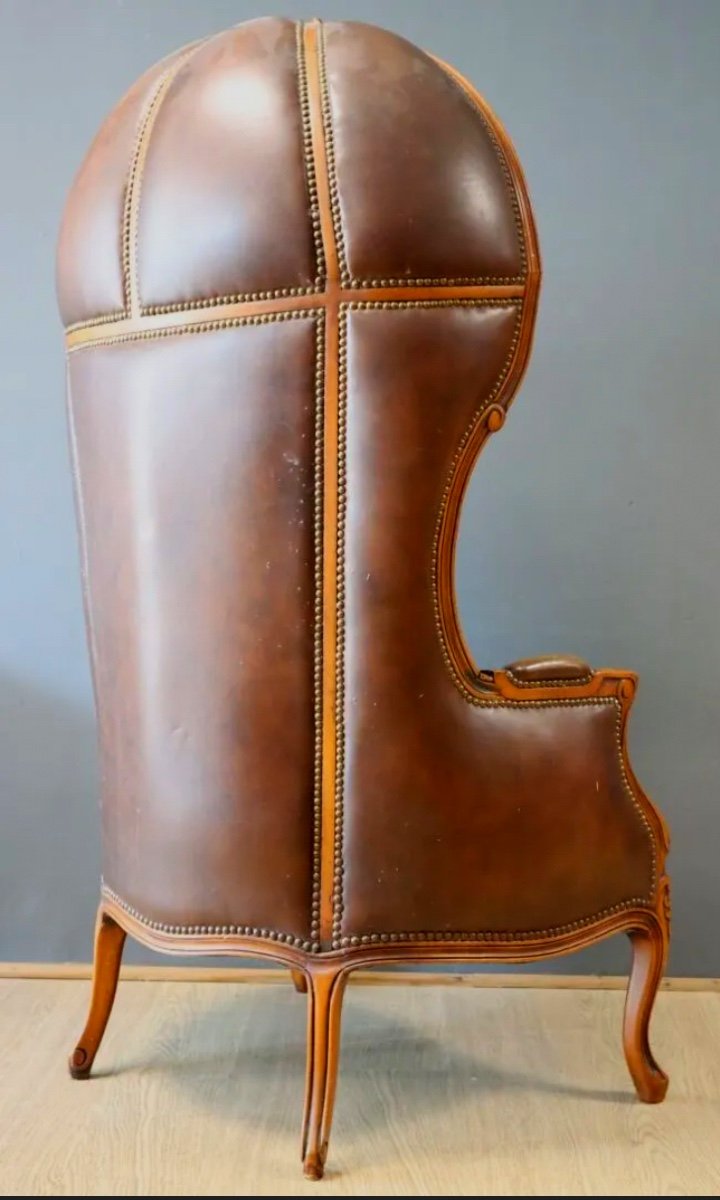 Confident Shepherdess In Molded And Carved Natural Wood, Brown Leather Trim-photo-2