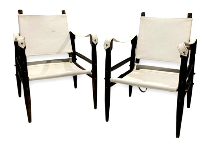 60s..pair Of Armchairs In The Safari Style In Wood And White Leather