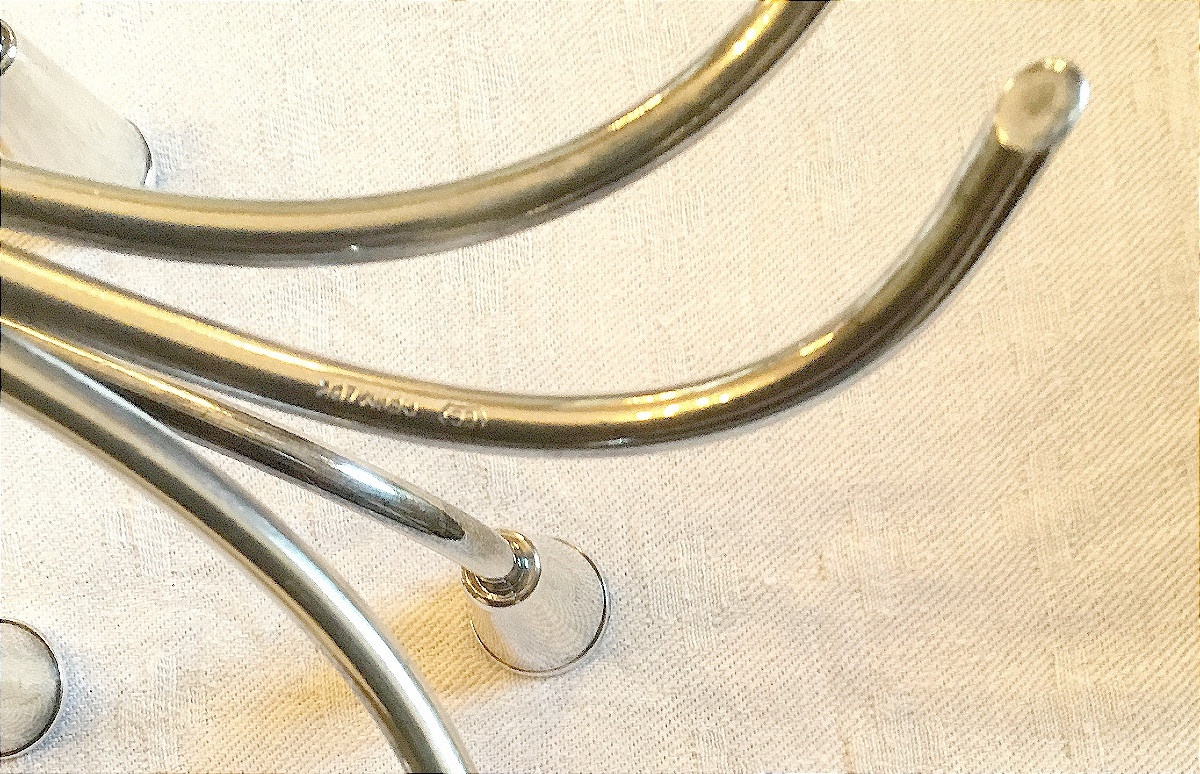 Carl Christiansen .Danemark vers 1950. paire de bougeoirs en métal argenté-photo-1