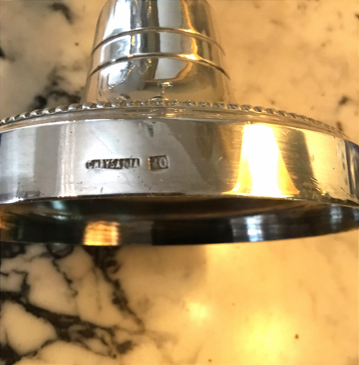 Paire de candélabres à trois bras de lumière en métal argenté-photo-1