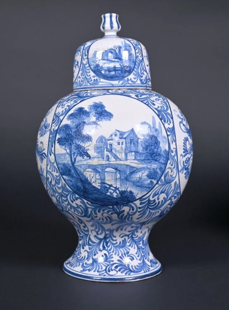 émile Tessier A Malicorne.pair Of Earthenware Pots With White/blue Decoration-photo-4