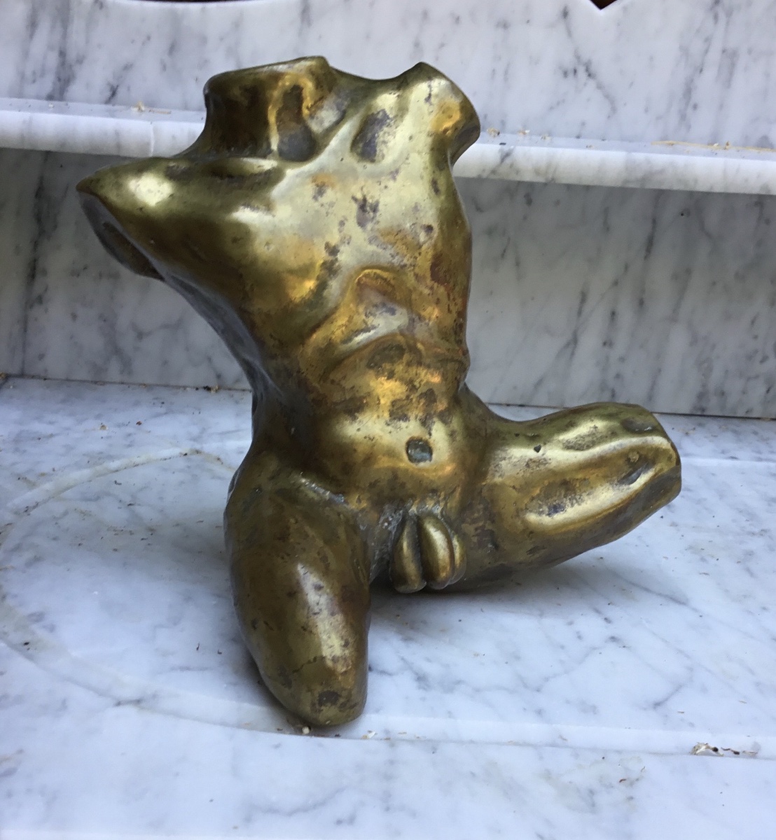 Bronze. Buste d’homme signé Sarraz
