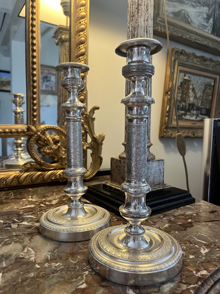 Pair Of Silver-plated Metal Candlesticks-photo-2