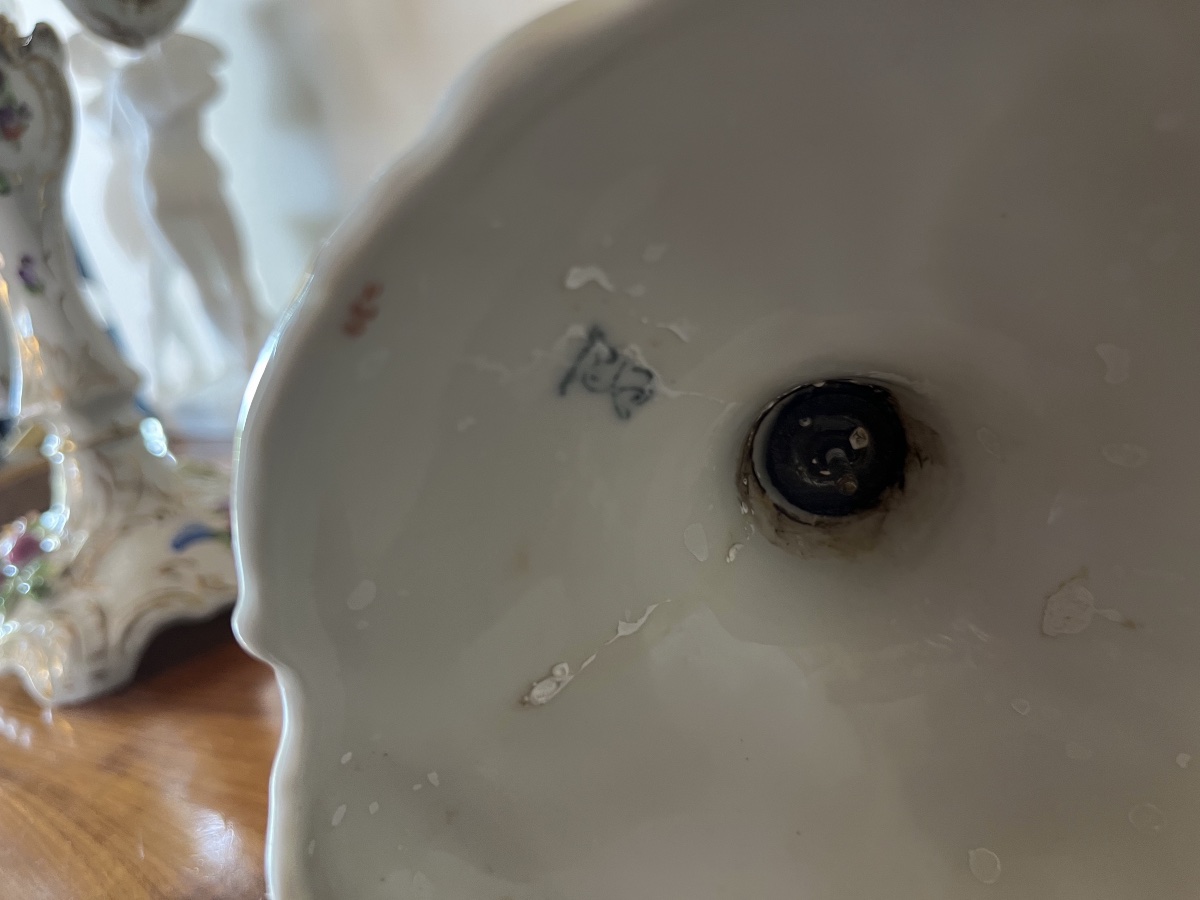 Paire de candélabres en porcelaine polychrome-photo-6