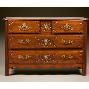 Very Beautiful Commode In Molded Walnut With 5 Drawers. 18th Century