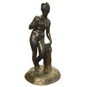D’apres bertel Thorvaldsen ,Aphrodite ,sculpture en plâtre patiné 