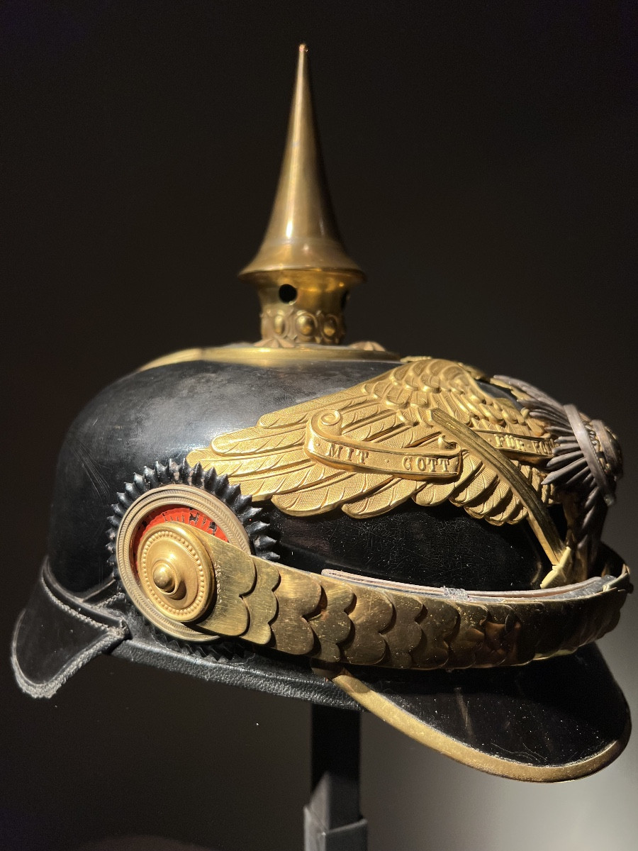 Prussian Guard Infantry Officer's Pickelhaube, Model 1897.-photo-2
