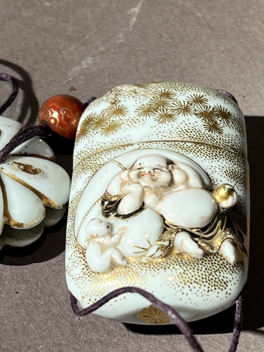 Inro Porcelain Decoration With Children Playing, With Netsuke, Japan, Late Medji Period, Ca. 1890-1900.-photo-1