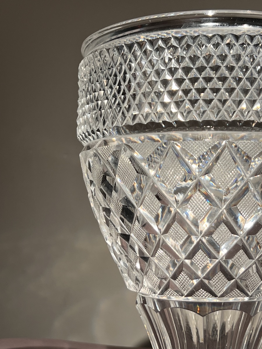 Vase en cristal Anglo-Irlandais en verre taillé a pointes de diamands, époque Géorgienne, 1830.-photo-2