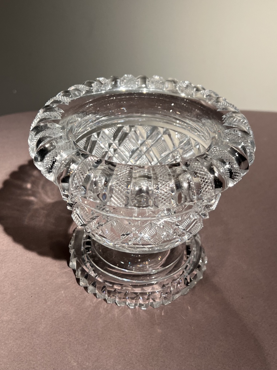 Bol a fleurs en verre taillé, Anglo-Irlandais, Waterford (?), ca. 1830-1840.-photo-3