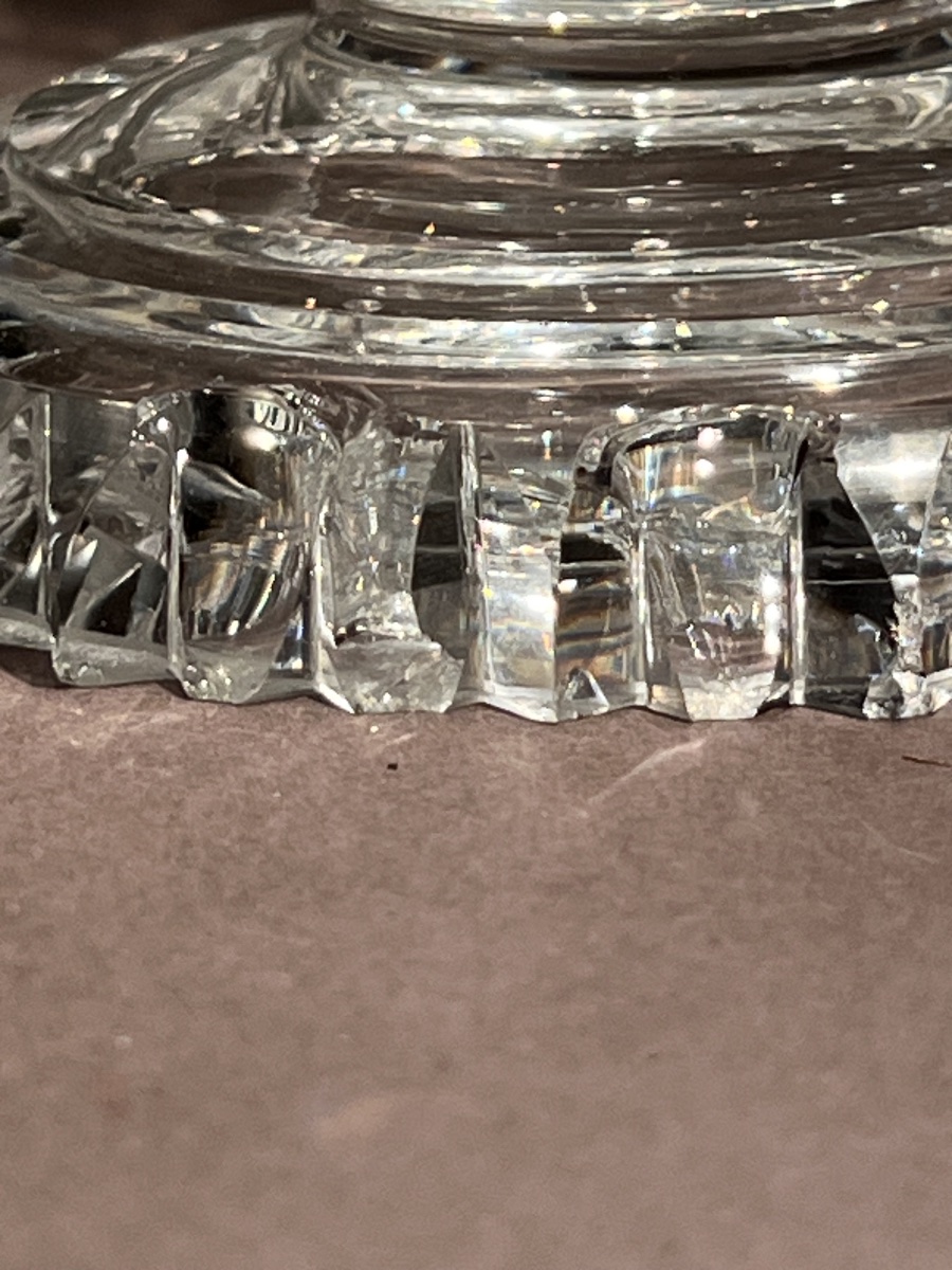Bol a fleurs en verre taillé, Anglo-Irlandais, Waterford (?), ca. 1830-1840.-photo-1