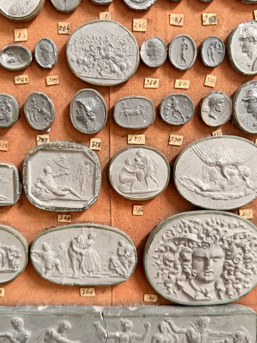 A Significant Collection Consisting Of Approximately 350 Intaglio Prints, Ca. 1840.-photo-1