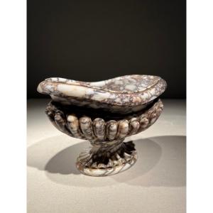 Coupe Navette a Goudrons  Sur Piedouche En Marbre Brèche, Italie, 18e.