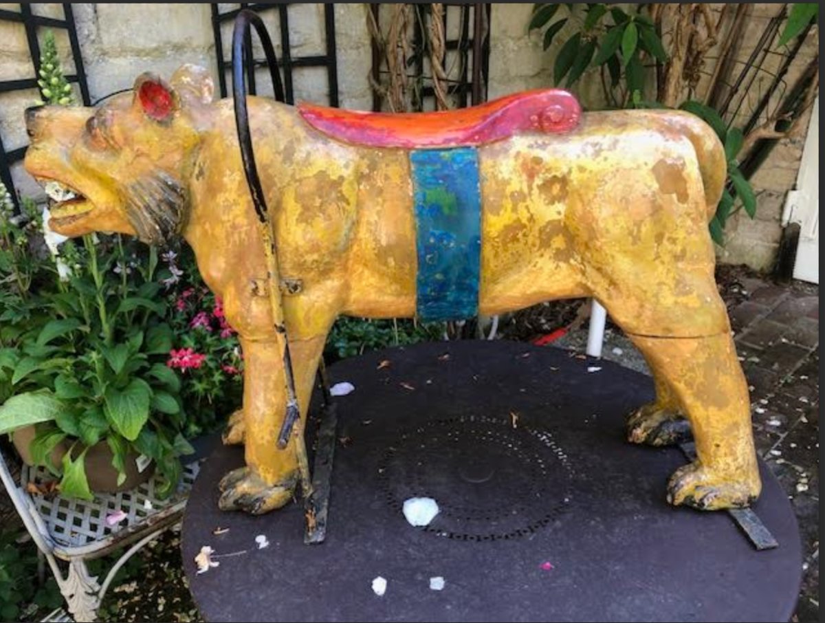 LIONNE de Manege