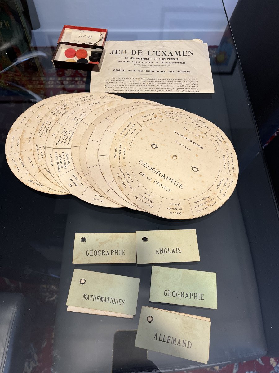“Jeu de l’Examen” – Jeu mécanique ancien vers 1900 – Complet + disques + boîte-photo-2