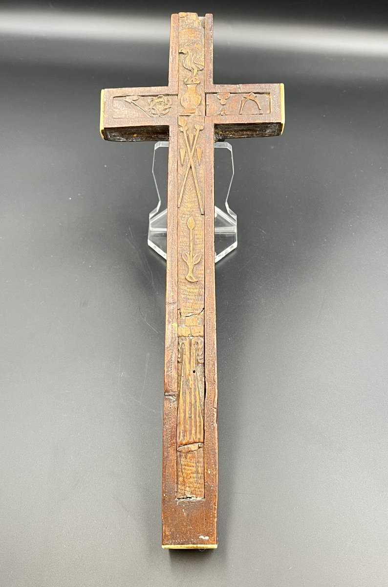 Croix pectorale reliquaire en bois sculpté – XVIIIe siècle-photo-2