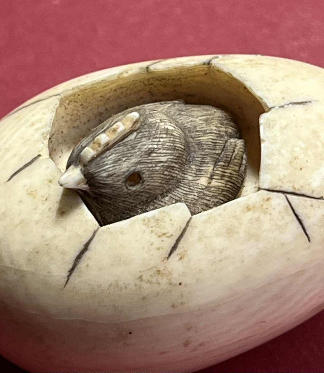 Netsuke japonais ancien – poussin sortant de l’œuf – signature Mitsuhiro -photo-2