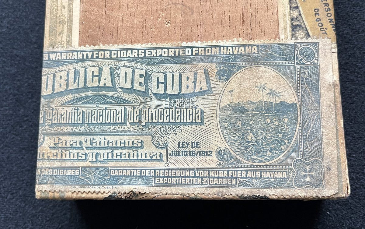  Cuban Cigar Box "reinas De Bock" – Habana 1912 – Complete And Sealed Original-photo-2