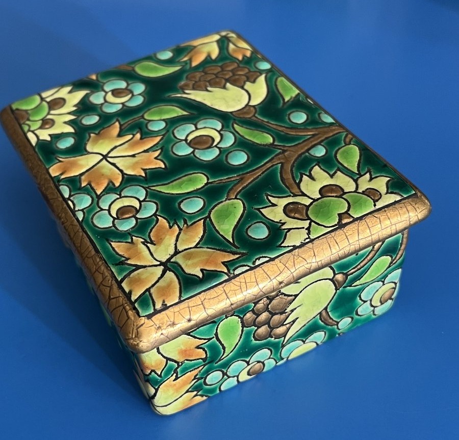 Émaux de Longwy – Bonbonnière rectangulaire en faïence émaillée, décor floral-photo-3