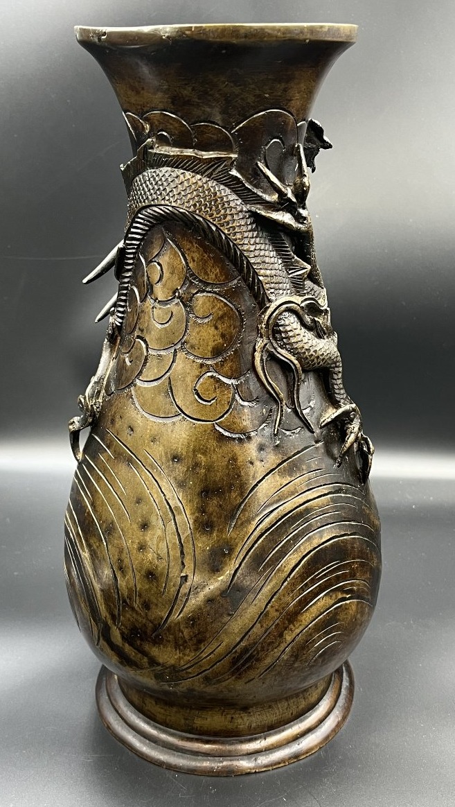 Important Bronze Vase, Japan, 19th Century, With Dragon Decoration In High Relief-photo-4