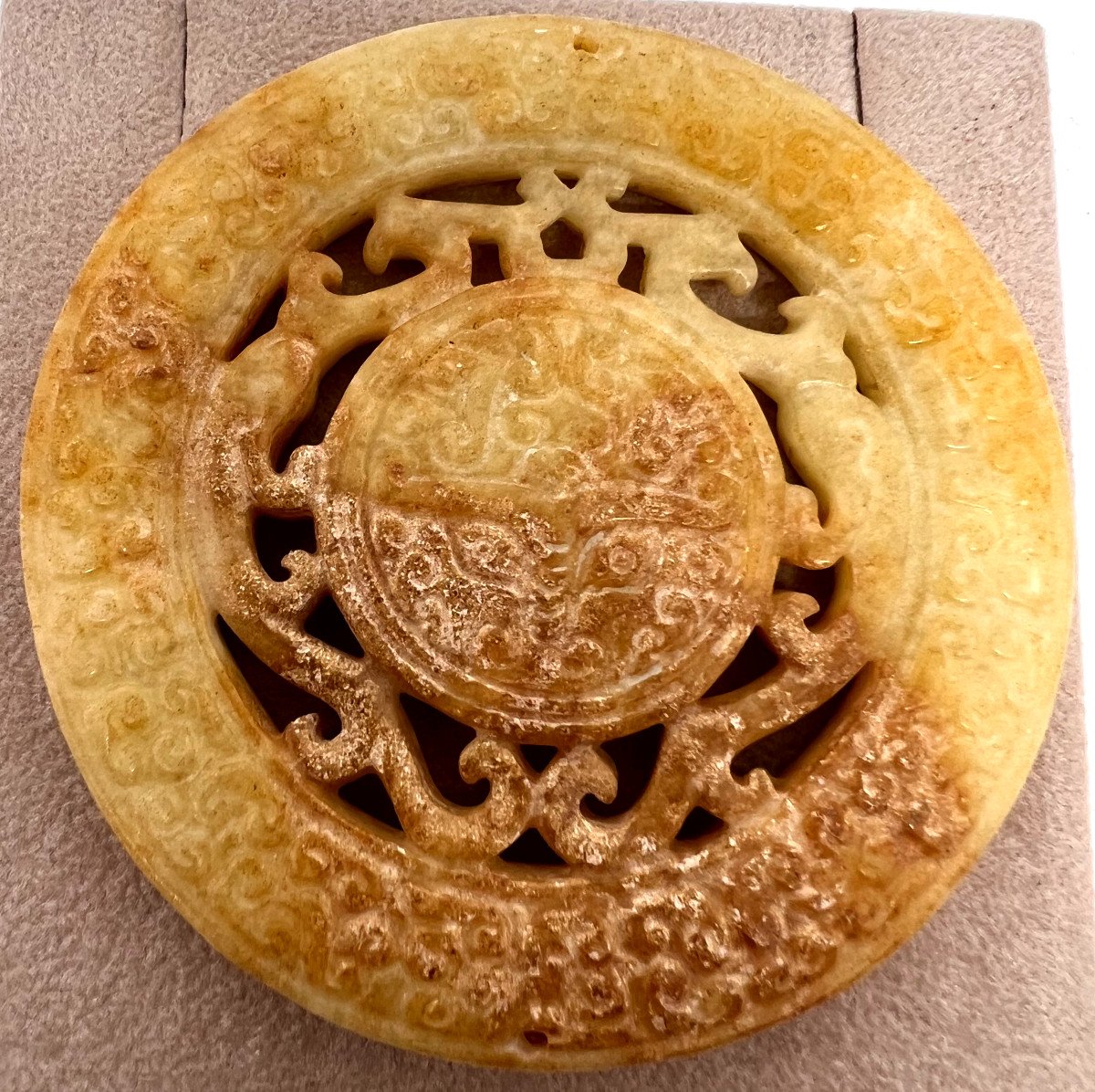 Chinese Jade Pendant From The XX Sec.-photo-2