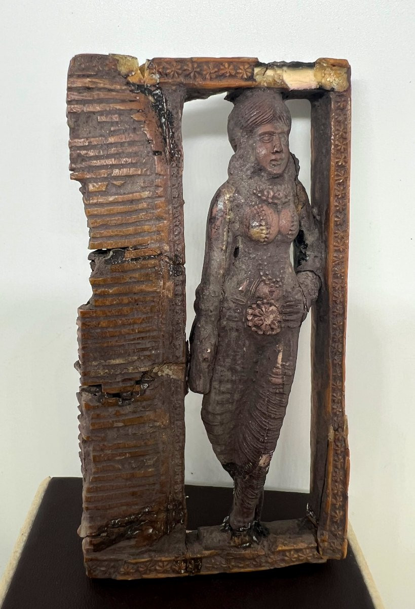 Chandraketugarh Carved Ivory Comb, West Bengal, Sunga Dynasty, 2nd Century Bc–1st Century Ad.-photo-2