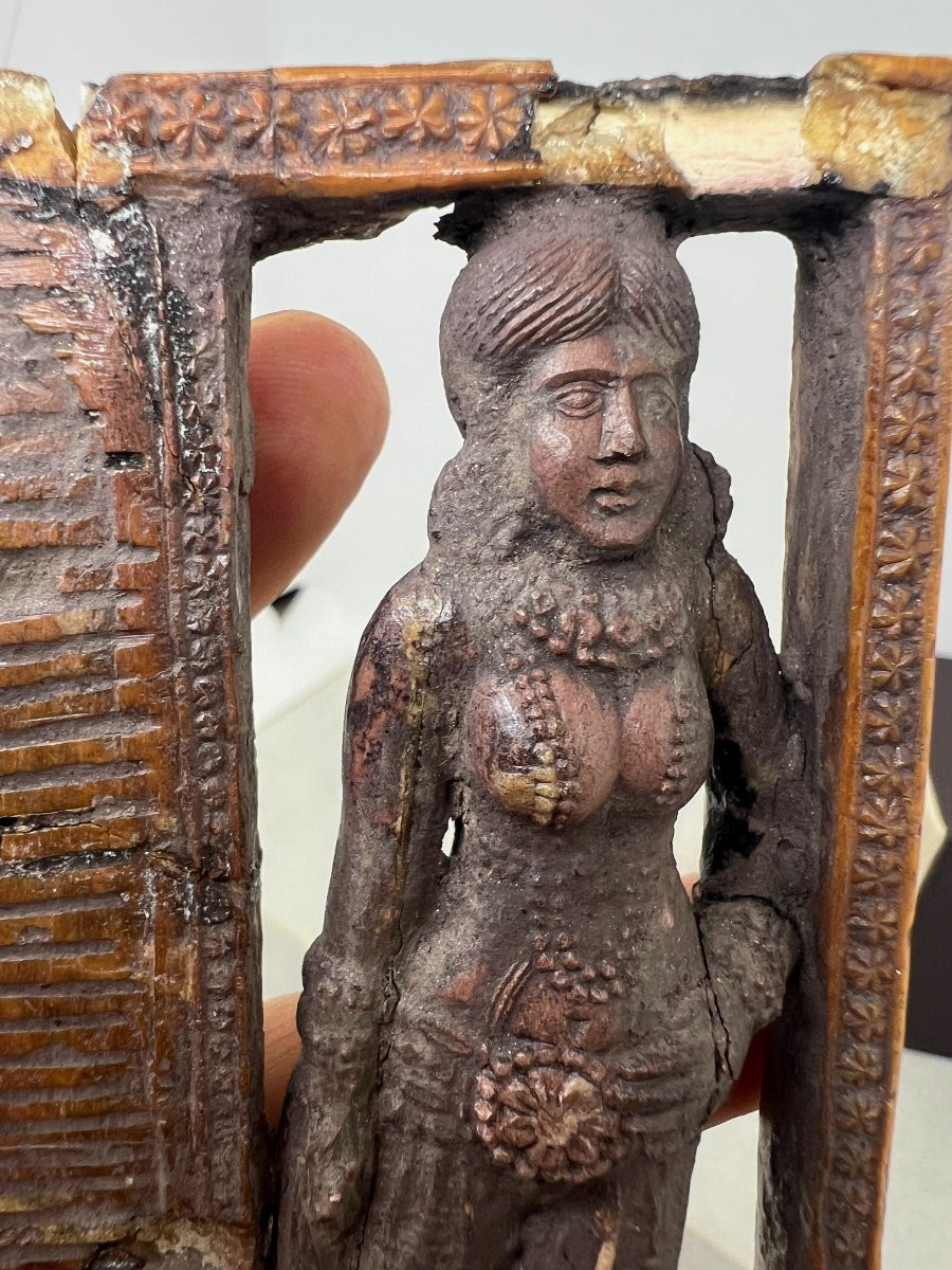 Chandraketugarh Carved Ivory Comb, West Bengal, Sunga Dynasty, 2nd Century Bc–1st Century Ad.-photo-8