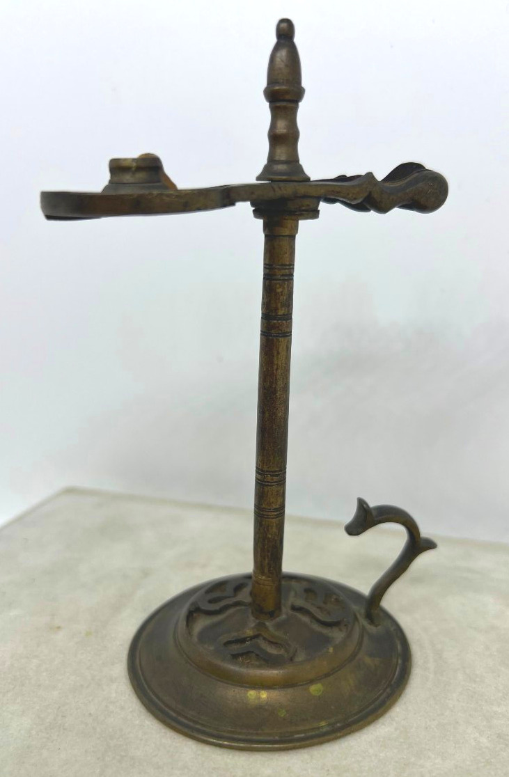 Bougeoir en bronze du XVII sec.-photo-4