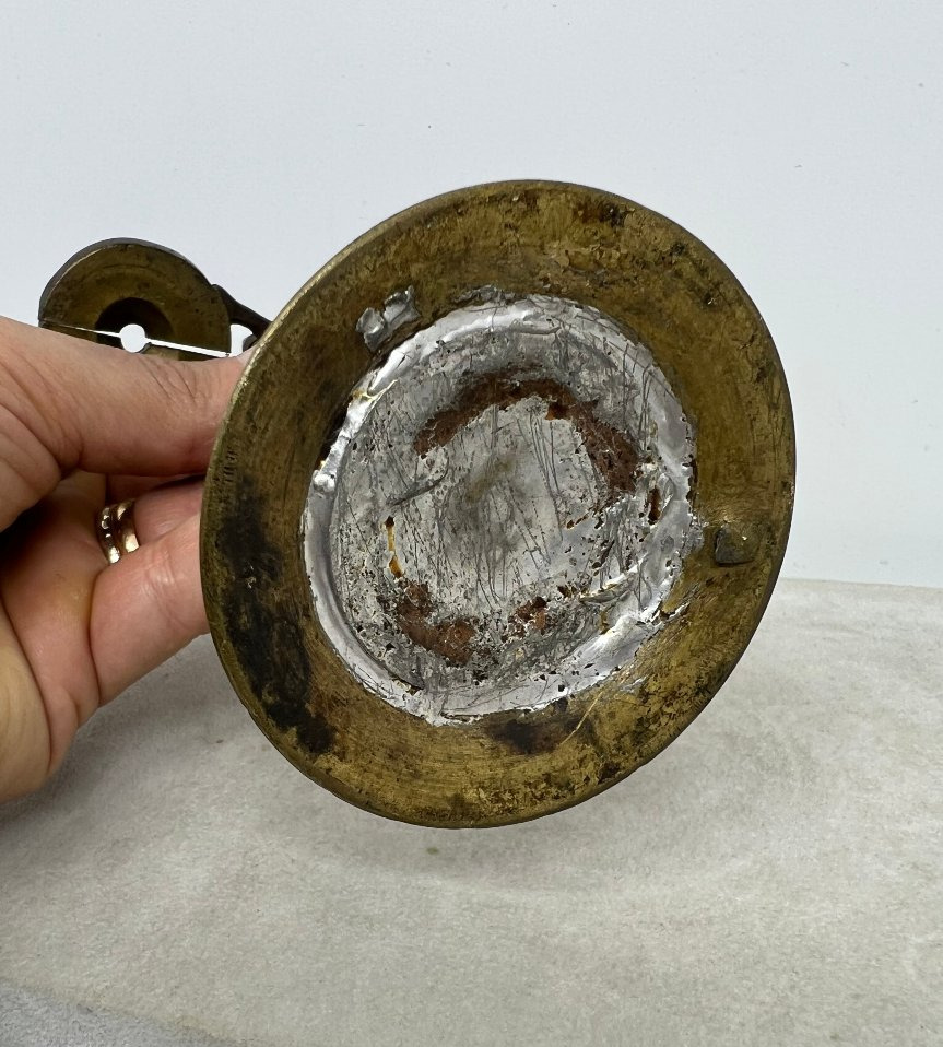 Bougeoir en bronze du XVII sec.-photo-1